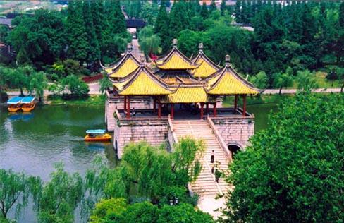 边看风景边养生 扬州瘦西湖边泡温泉4