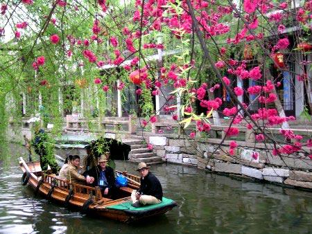 周庄：摇啊摇，摇到外婆桥(图)1
