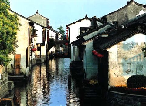 江南旧梦：独醉天涯酒一杯(图)1