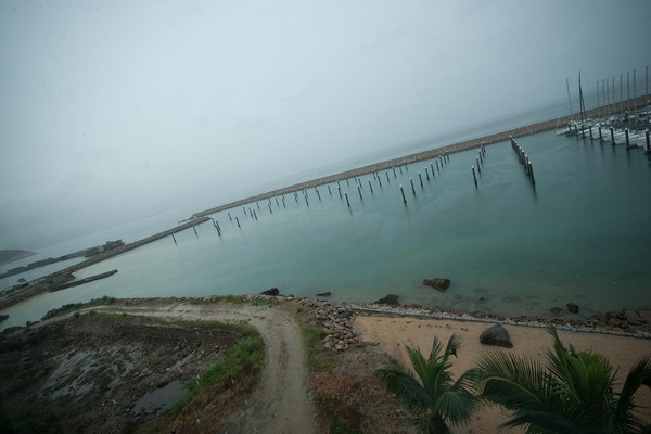 深圳站活动前的海——死寂啊1