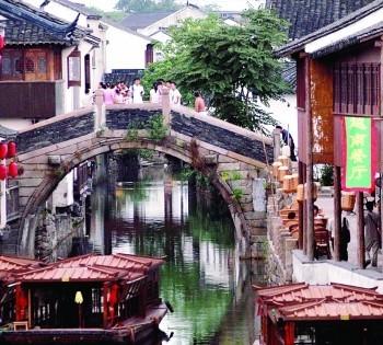 苏州山塘街 人家尽枕河(图)1