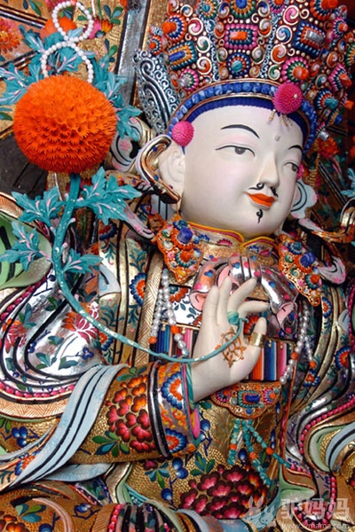 2012春节旅游 青海塔尔寺--夜幕轻垂，万盏佛灯齐点燃9