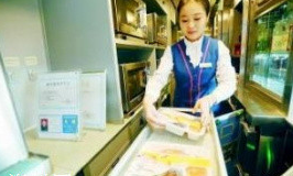 中国高铁盒饭为何难吃