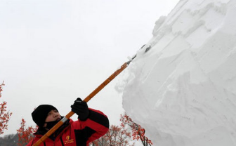 全国雪雕比赛开铲