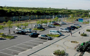 在高速公路上怎么停车场