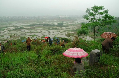 为什么清明节会下雨1