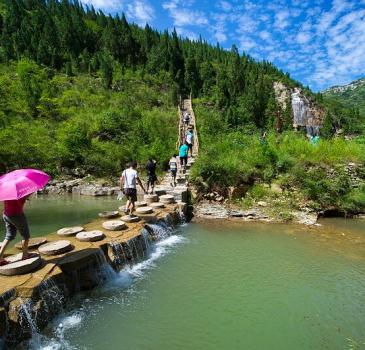 青岛去青州黄花溪、天缘谷、井塘古村、青州古街、江北最大花卉市场二日游